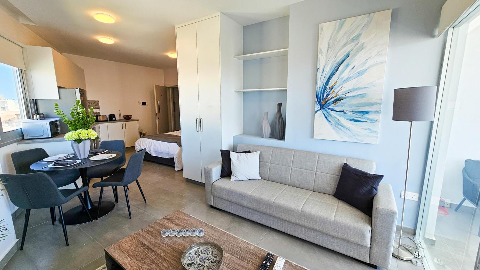 Sealife Citycenter Residences Ларнака Экстерьер фото